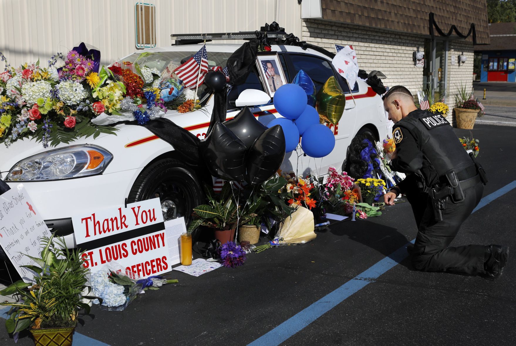 Memorial for officer Blake Snyder